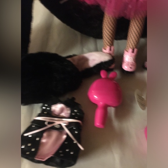 Na na na surprise - Picture 7 of 9